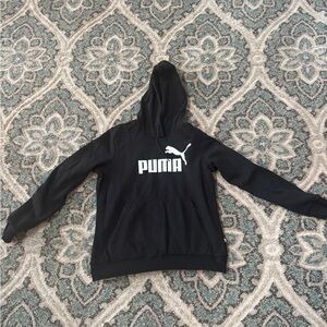 Puma Black Hoodie Sweatshirt with Iconic Logo
